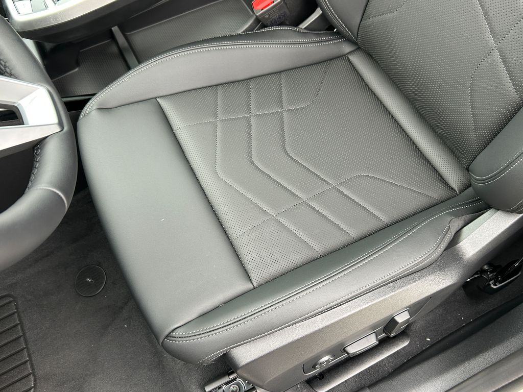 Thumbnail: 2026 BMW X1 - 15