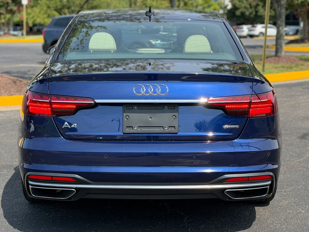Thumbnail: 2022 Audi A4 - 4