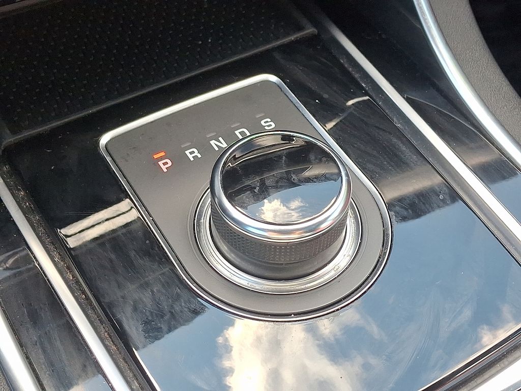 Thumbnail: 2020 Jaguar XF - 15