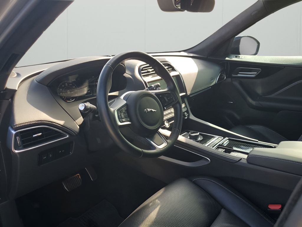 Used Car 2020 Jaguar F-pace  25t Checkered Flag For Sale Under $25,000 In Austin, Texas