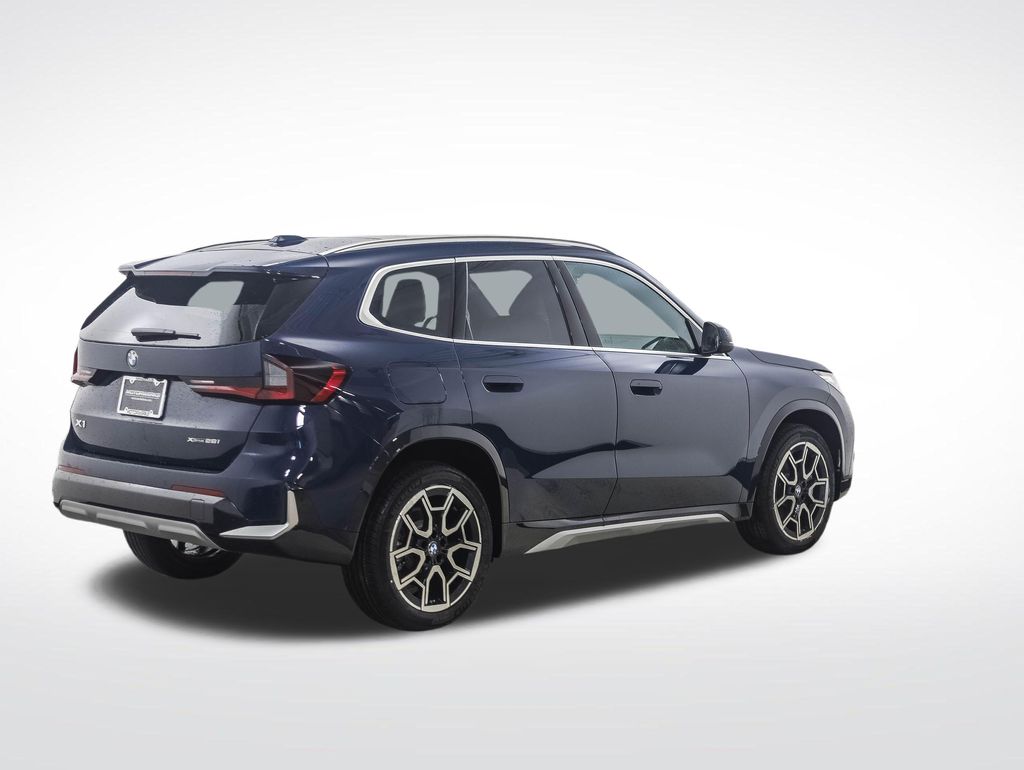 Thumbnail: 2026 BMW X1 - 5