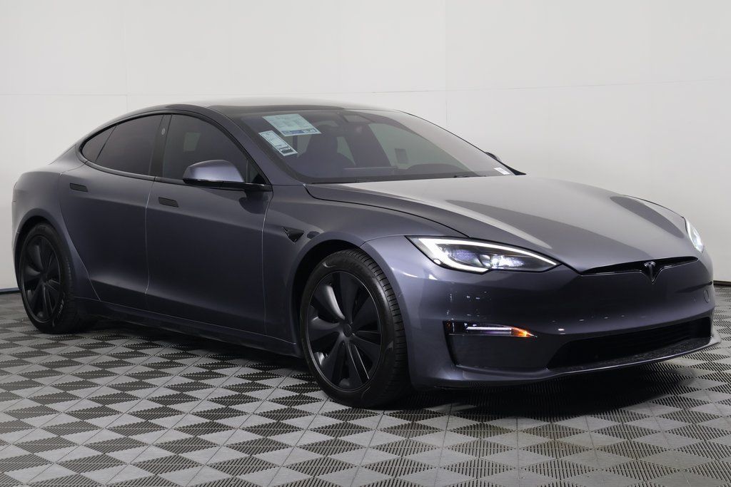 Thumbnail: 2022 Tesla Model S - 3