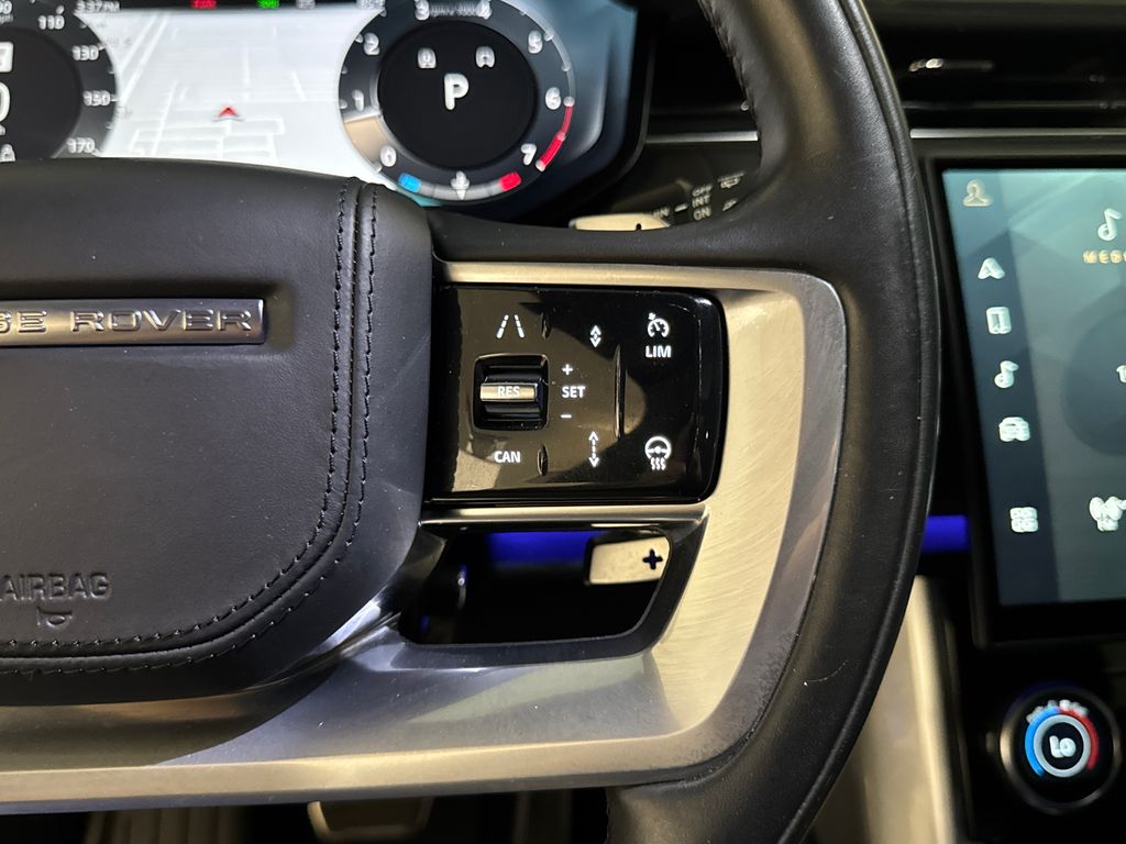 Used 2023 Black Land Rover SE image 18