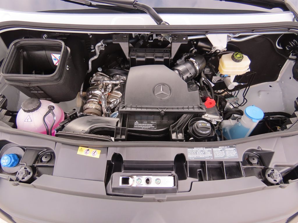 Thumbnail: 2025 Mercedes-Benz Sprinter - 31