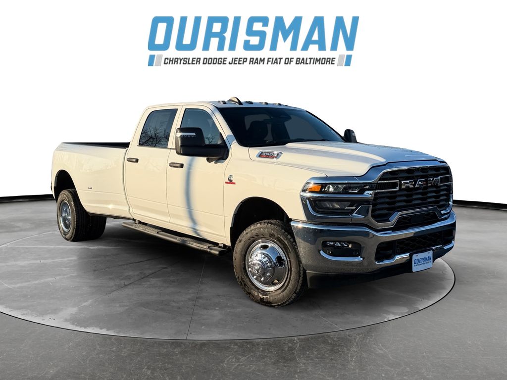 2026 RAM 3500 Tradesman Crew Cab LB DRW 4WD