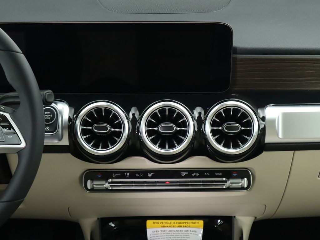2025 Mercedes-Benz GLB 250 15