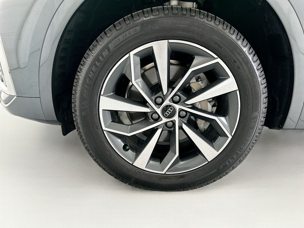 Thumbnail: 2023 Audi Q5 - 29