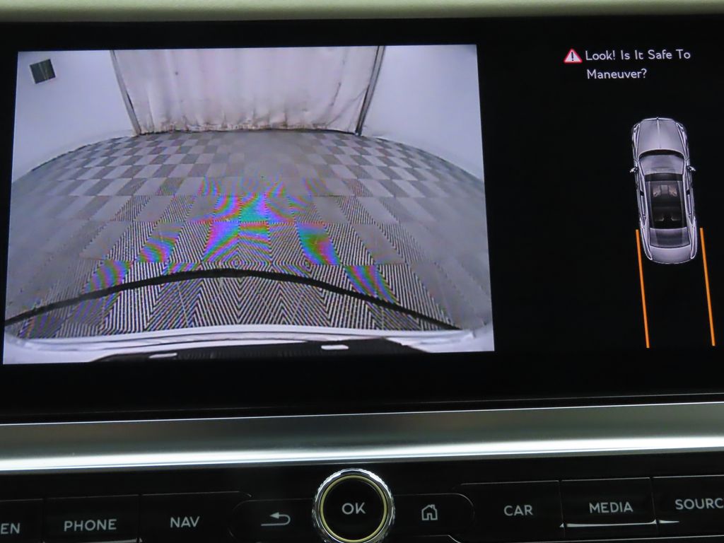 Thumbnail: 2020 Bentley Flying Spur - 16