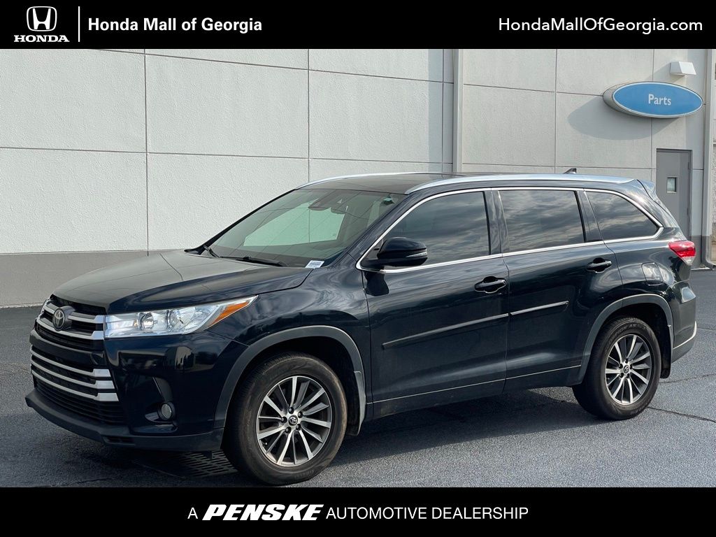 Thumbnail: 2017 Toyota Highlander - 1