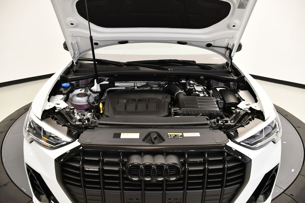 2025 Audi Q3  13