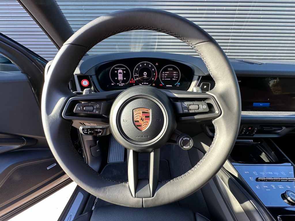 Thumbnail: 2026 Porsche Cayenne - 15