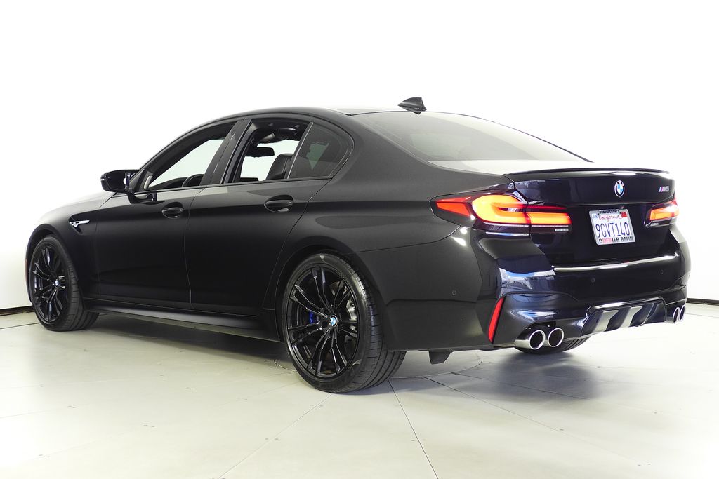 Thumbnail: 2023 BMW M5 - 9