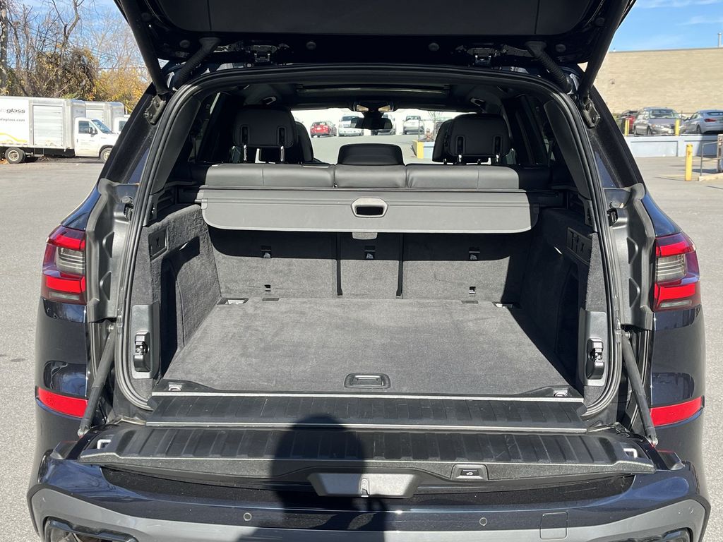 Thumbnail: 2022 BMW X5 - 24