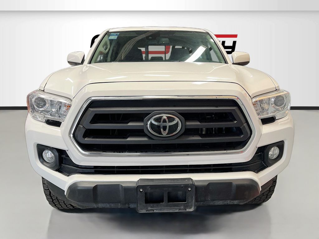 Used 2022 White Toyota SR5 image 2