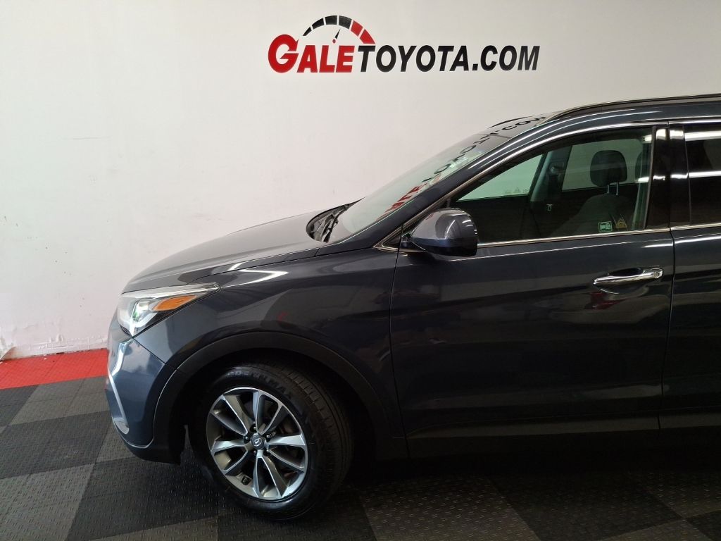 Used 2017 Hyundai Santa Fe SUV