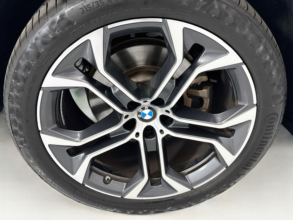 Thumbnail: 2024 BMW X5 - 32