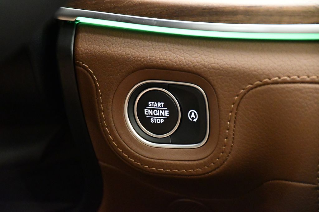 Thumbnail: 2025 Mercedes-Benz GLE - 27