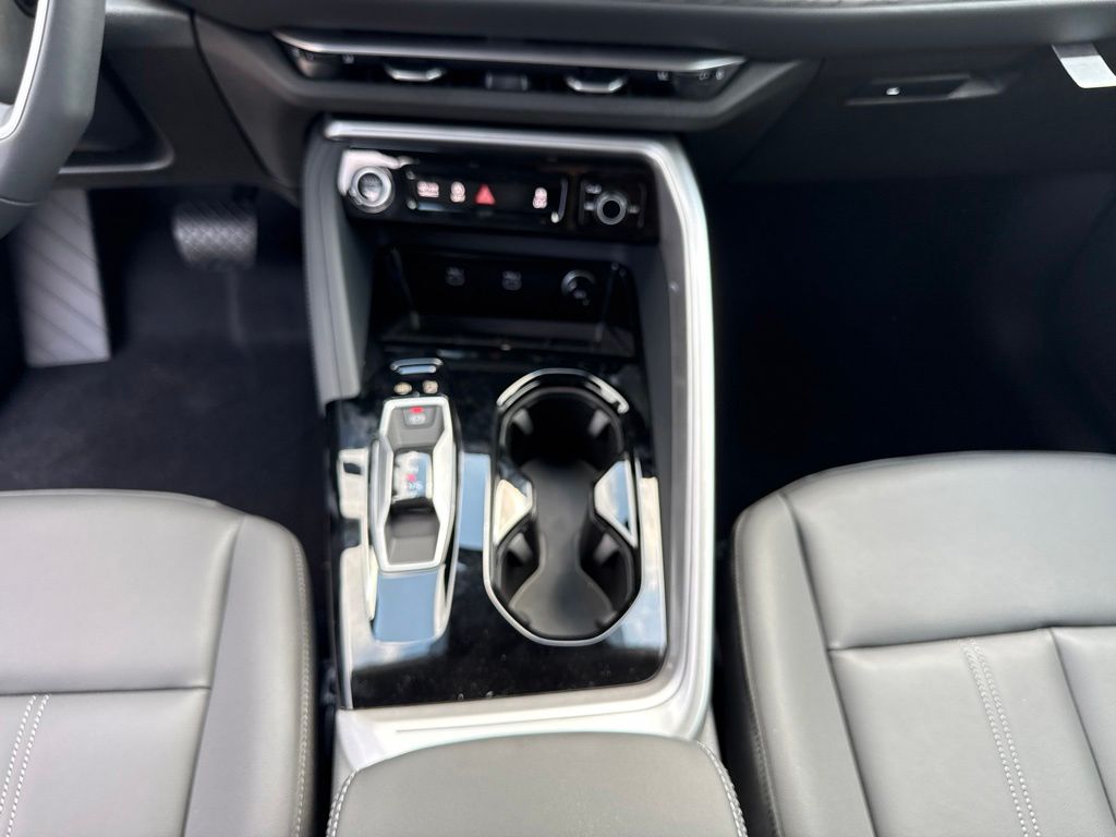 Thumbnail: 2026 Audi Q5 - 29