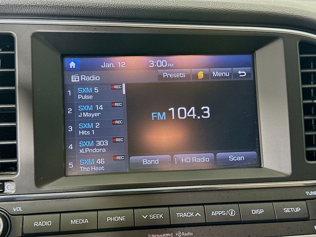 Thumbnail: 2018 Hyundai Elantra - 14