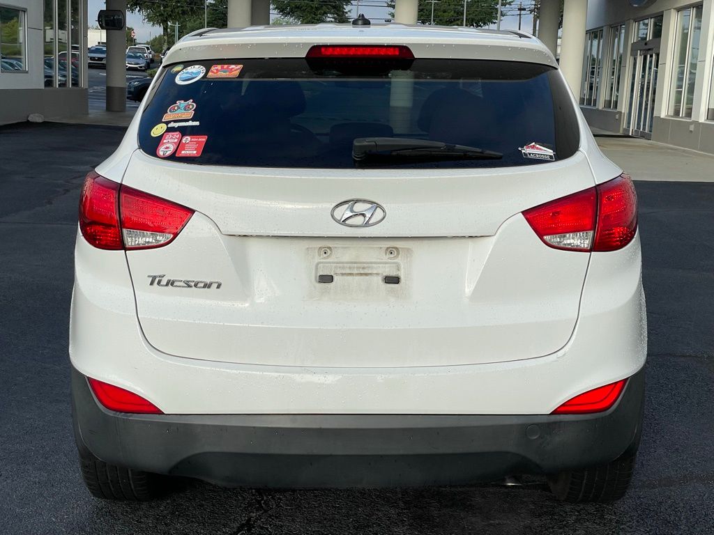 Thumbnail: 2015 Hyundai Tucson - 4