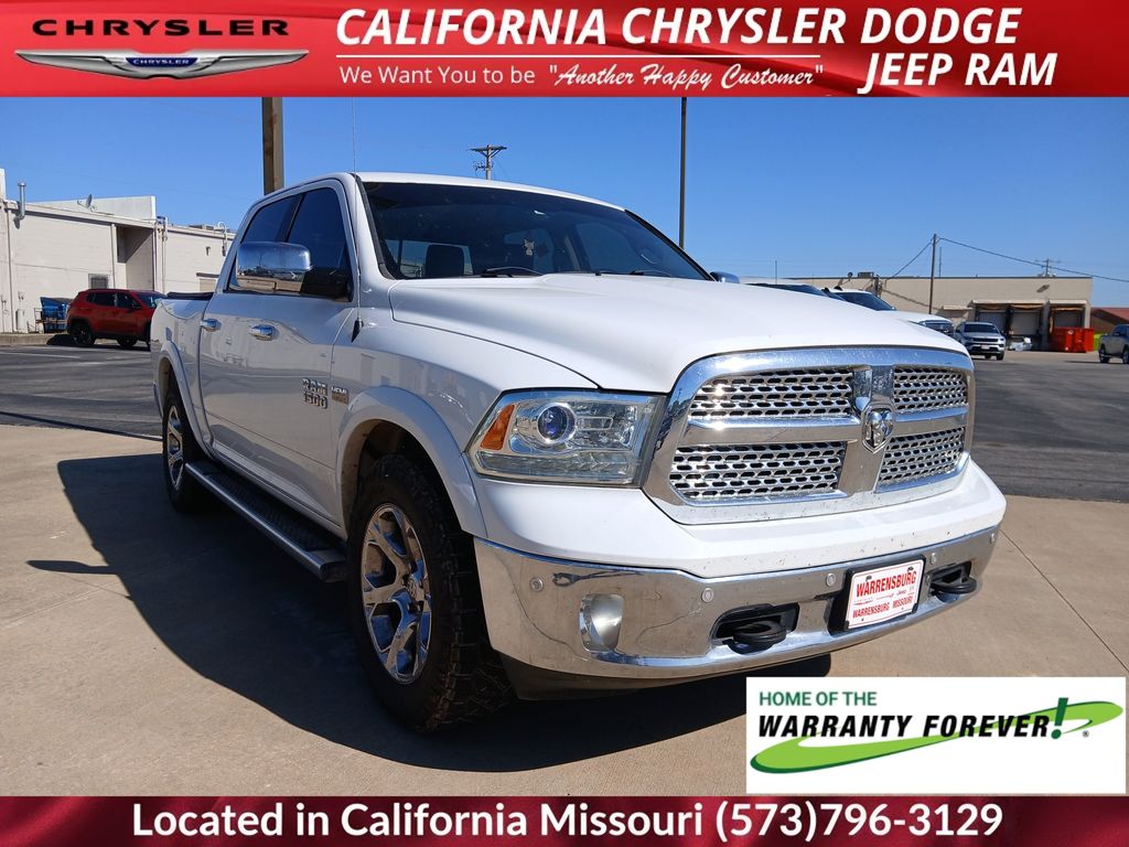 Bright White Clearcoat 2015 RAM 1500 Laramie Crew Cab 4WD Pickup Truck Four-Wheel Drive 8-Speed Automatic