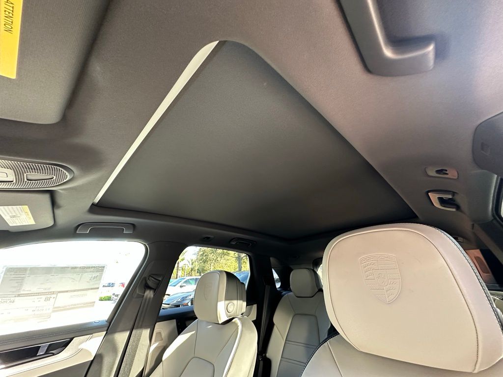 Thumbnail: 2026 Porsche Cayenne - 23