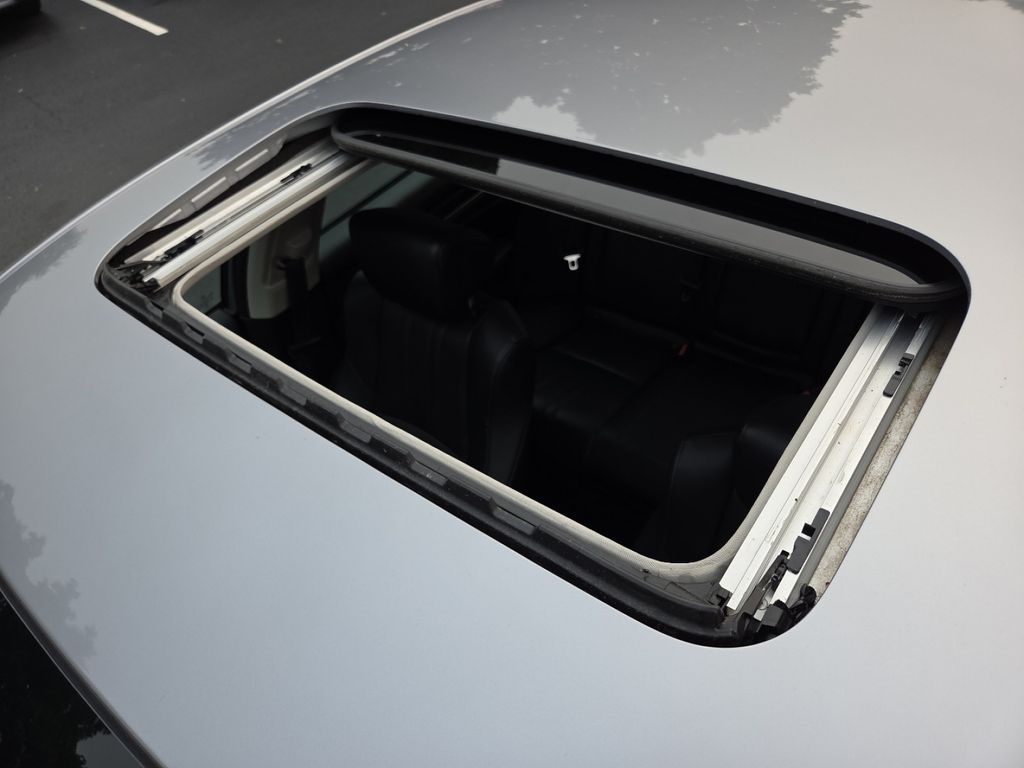 Certified Used 2022 Black Honda Touring image 3
