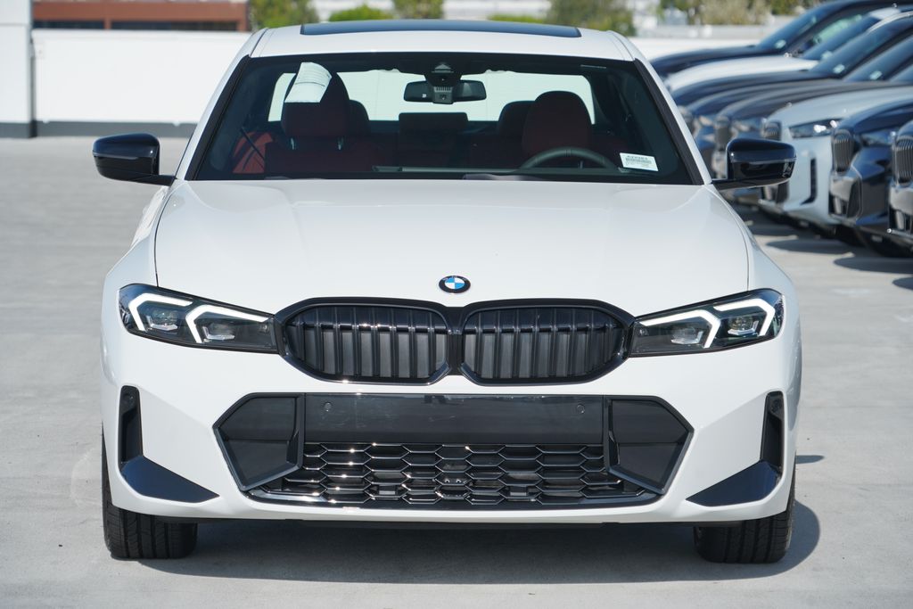 Thumbnail: 2026 BMW 3 Series - 2