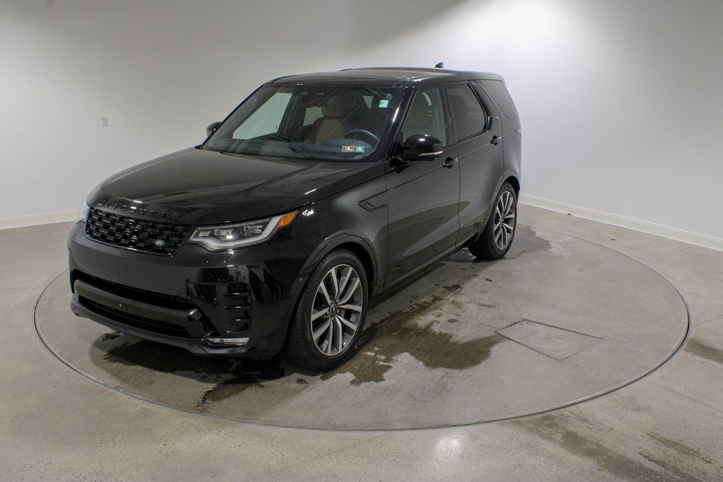 2025 Land Rover Discovery P300 Dynamic SE AWD