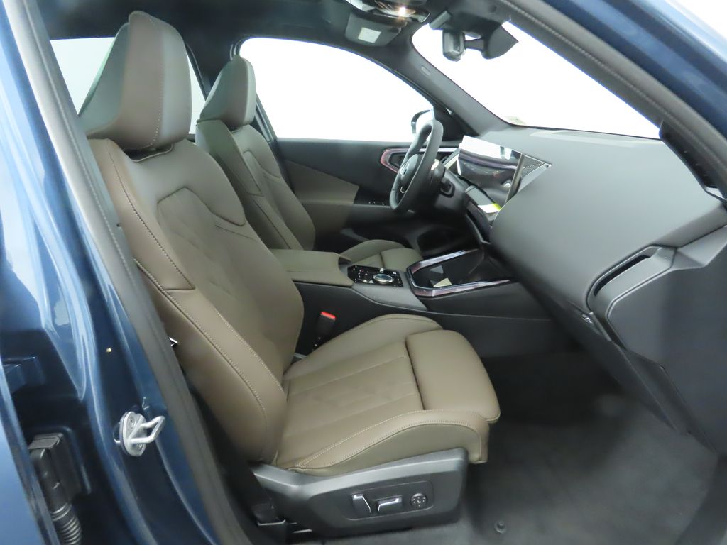 Thumbnail: 2025 BMW X3 - 21