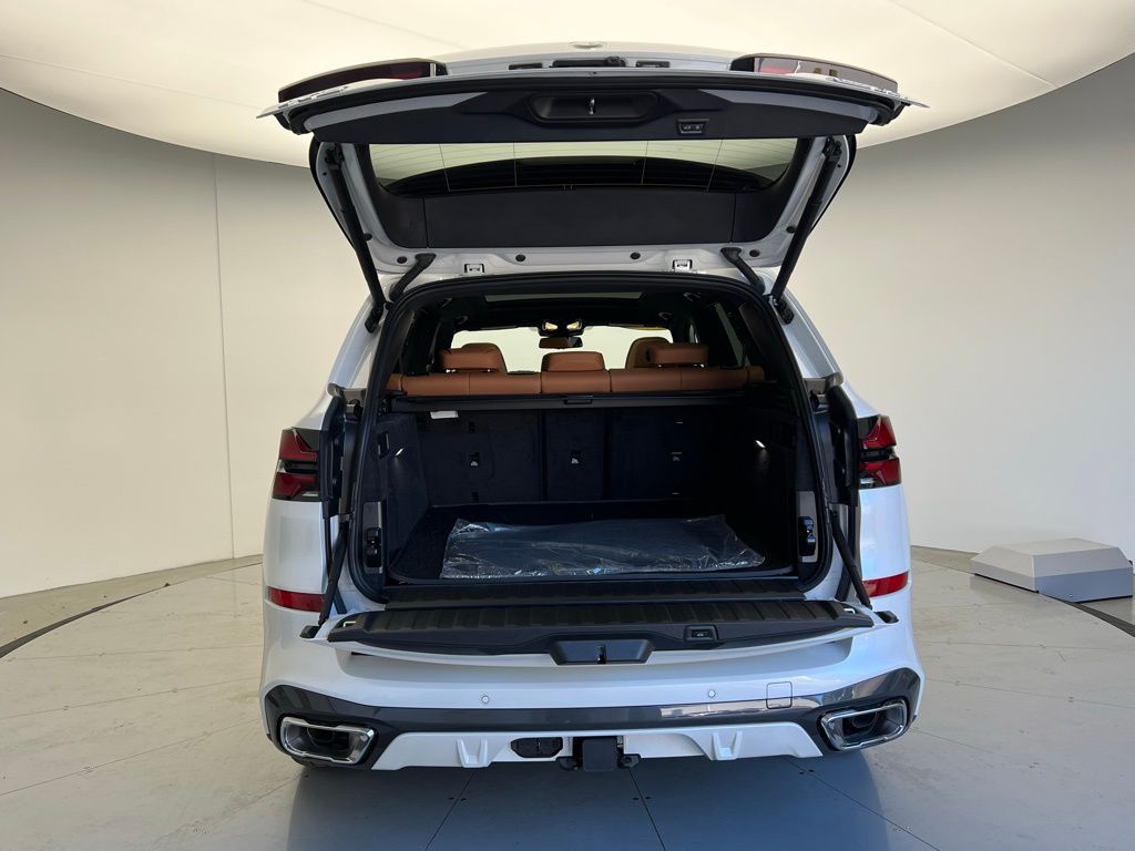 Thumbnail: 2026 BMW X5 - 5