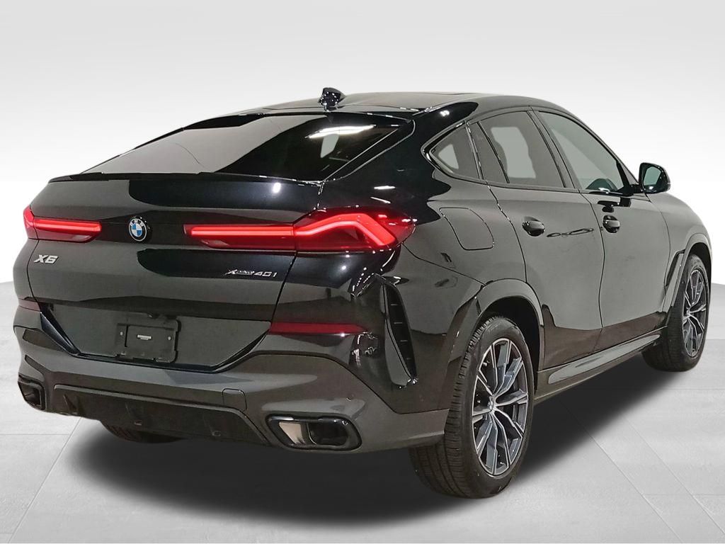 2023 BMW X6 xDrive40i