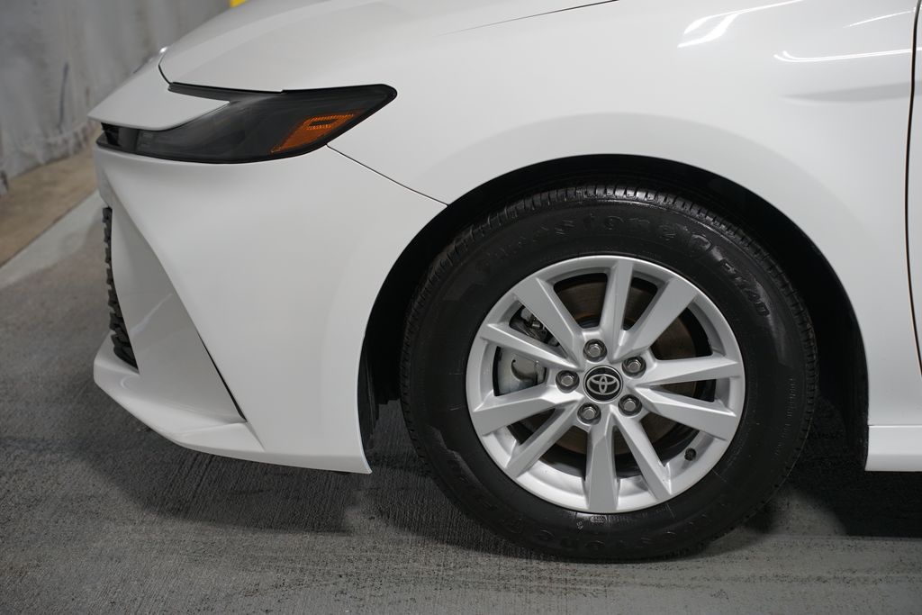 Thumbnail: 2025 Toyota Camry - 5