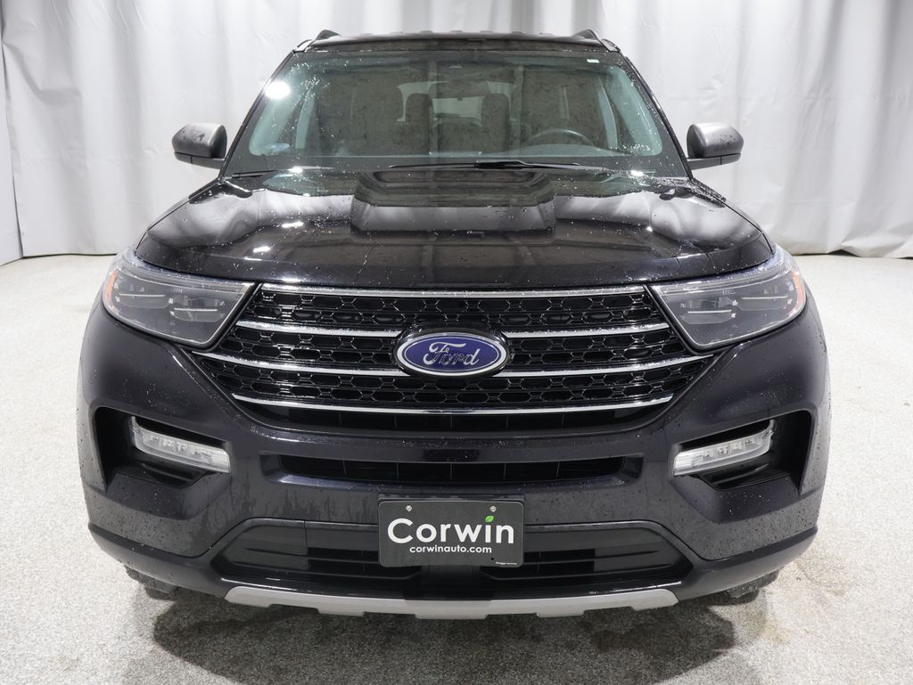 View vehicle photo 7