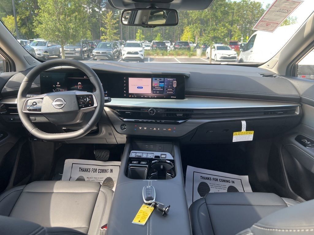 2025 Everest White Pearl Tricoat Nissan Murano SL AWD SUV