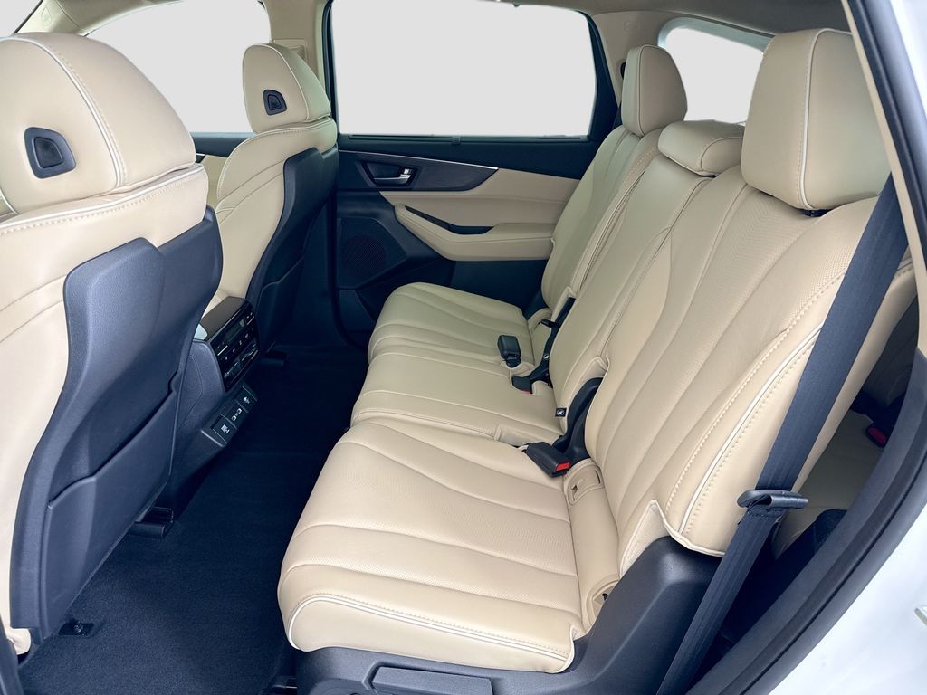 Thumbnail: 2023 Acura MDX - 20