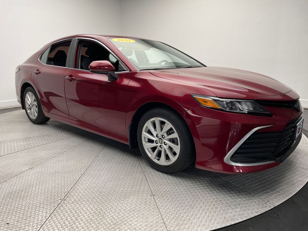 2021 Toyota Camry LE 3