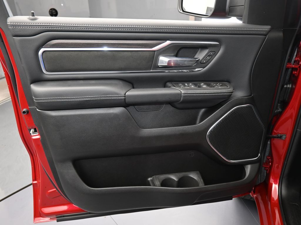 New 2026 Molten Red Pearlcoat Ram Laramie image 12