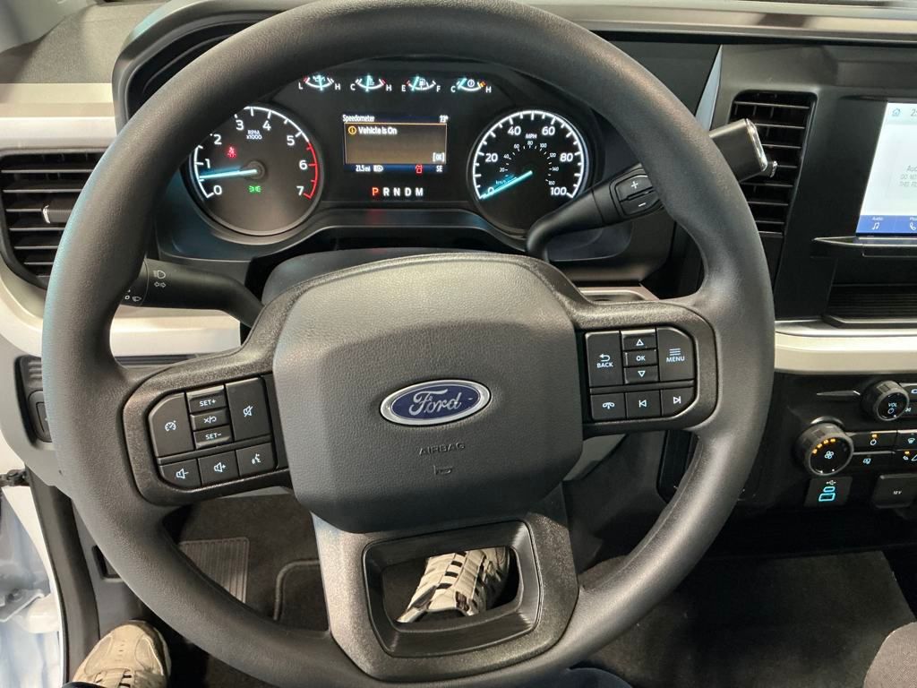 2025 Ford F-350SD  photo