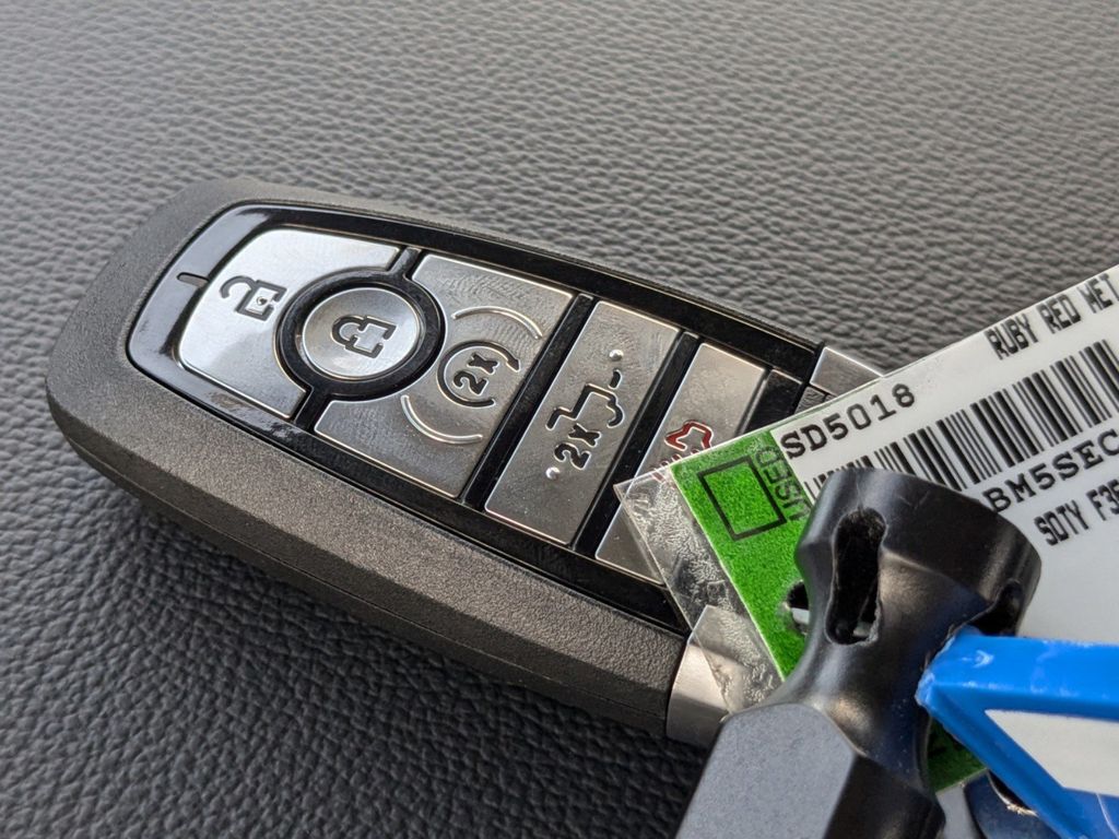 2025 Ford F-350 Super Duty Lariat