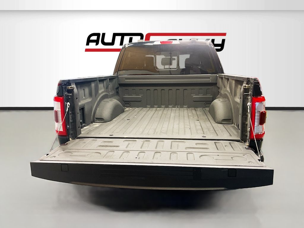Used 2023 Black Ford Lariat image 27