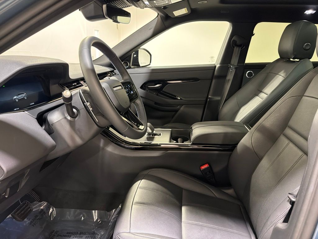 Certified Used 2026  Land Rover S image 11