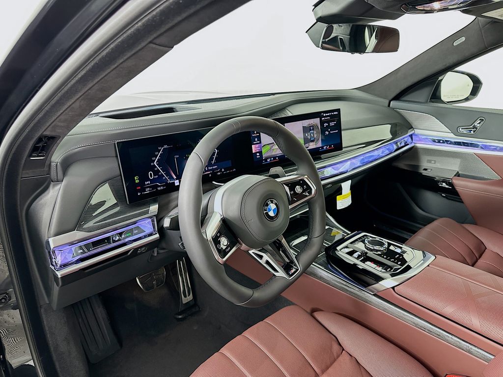 Thumbnail: 2025 BMW 7 Series - 9