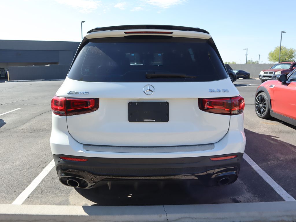 Thumbnail: 2021 Mercedes-Benz GLB - 4