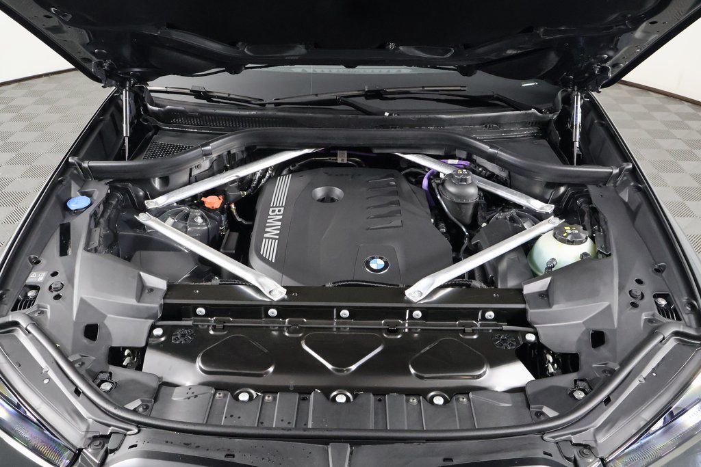 Thumbnail: 2026 BMW X5 - 9