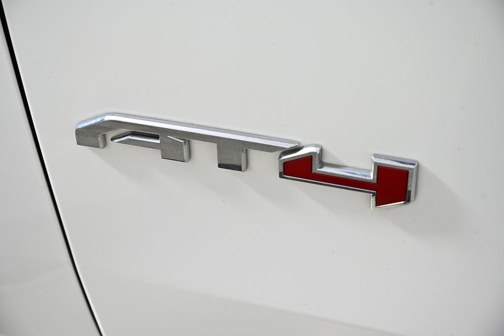 2023 GMC Yukon AT4 11