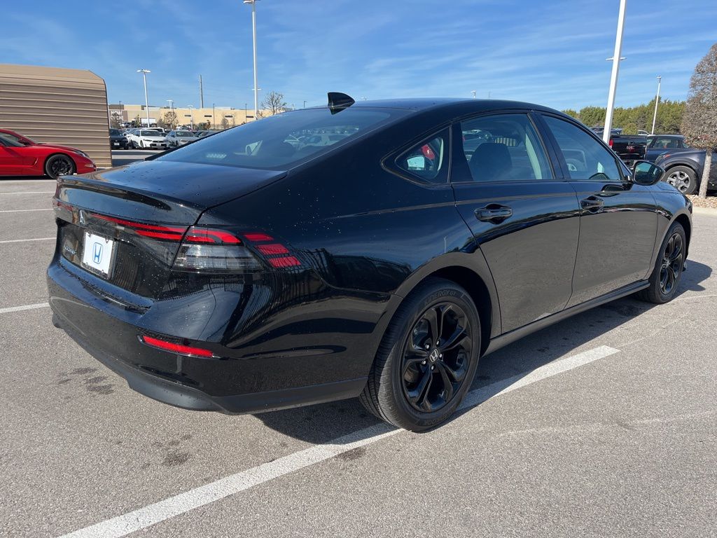 Thumbnail: 2025 Honda Accord - 4