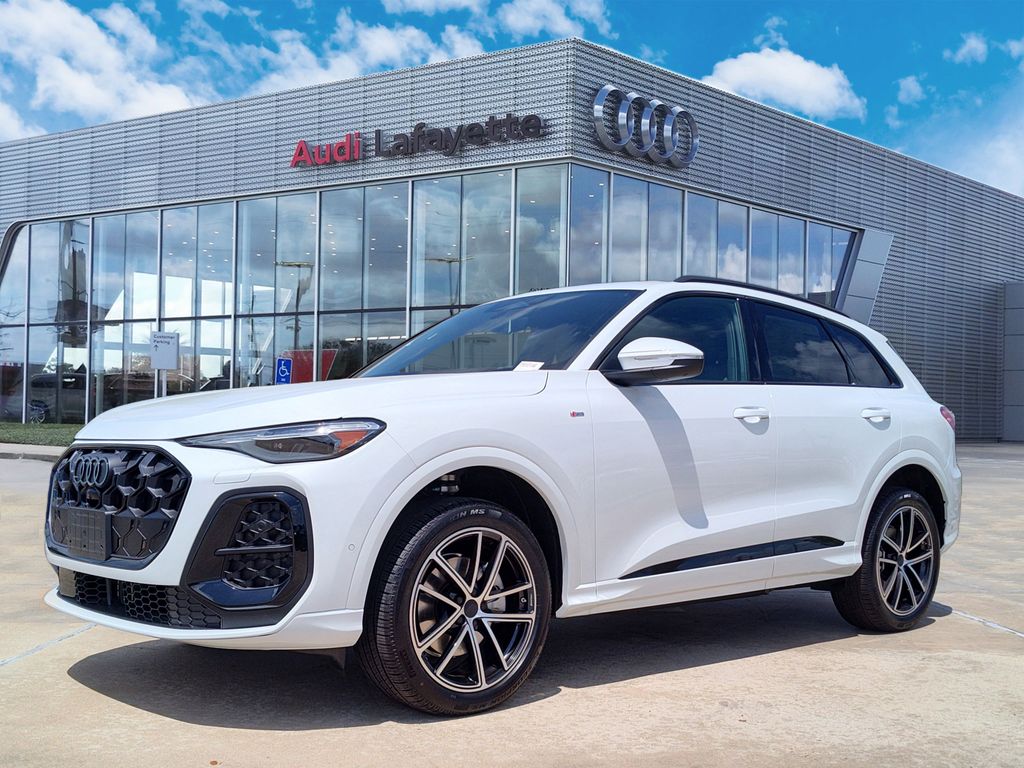 Glacier White Metallic 2026 Audi Q5 quattro Premium Plus TFSI SUV / Crossover All-Wheel Drive 7-Speed Automatic