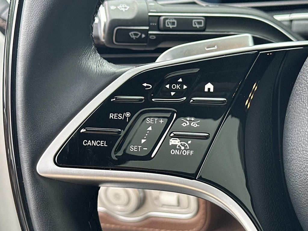 Thumbnail: 2024 Mercedes-Benz GLS - 27