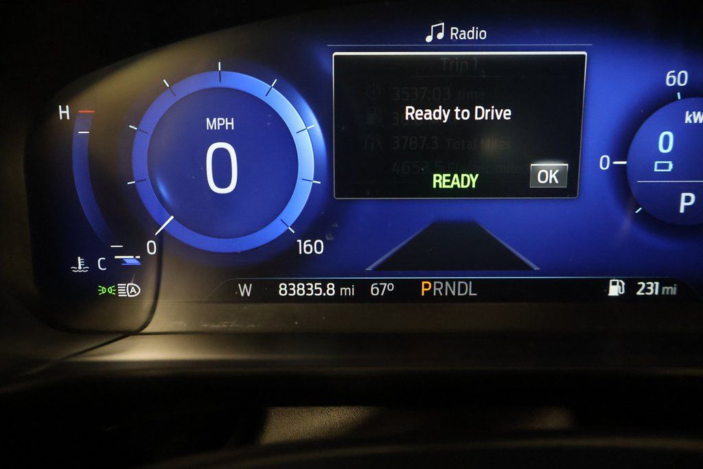2020 Ford Escape Titanium Hybrid 17